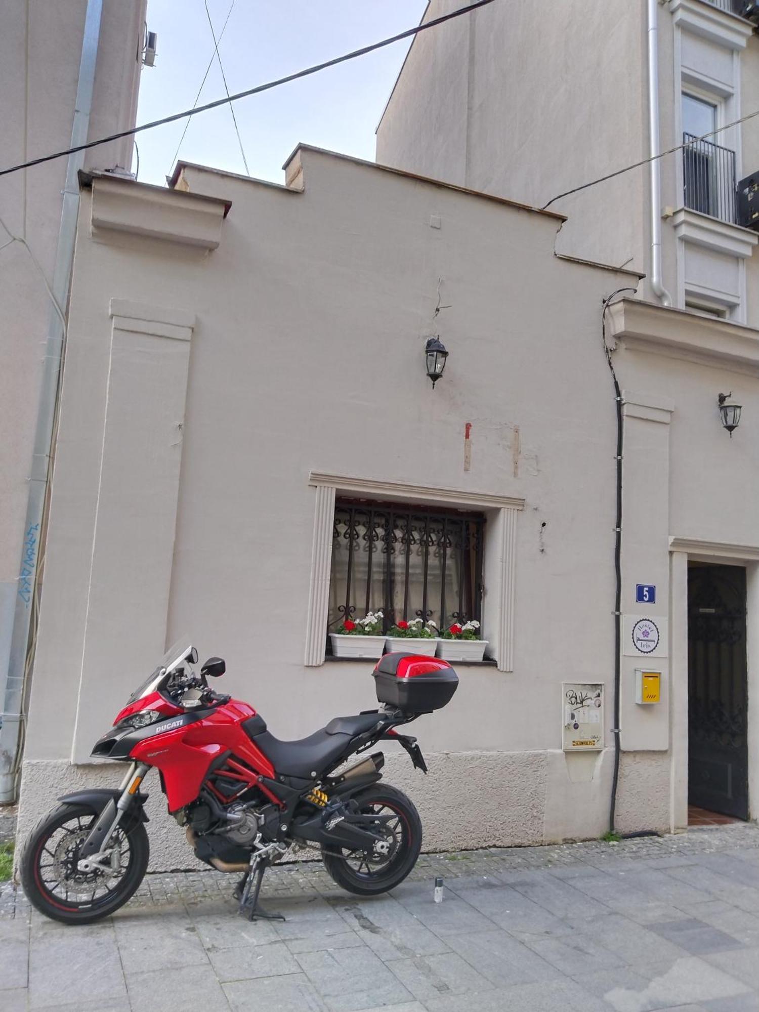 Hostel Iris Belgrado Exterior foto